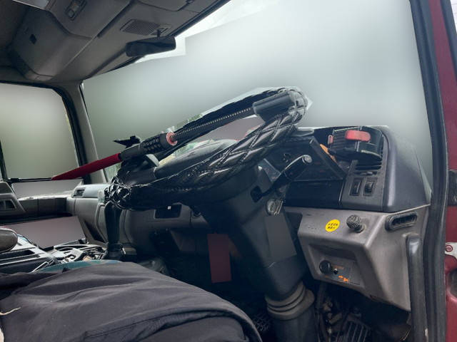 日野プロフィアセーフティローダー大型（10t）[写真33]