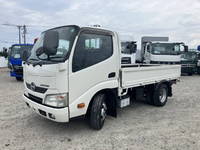 日野デュトロ平ボディ小型（2t・3t）[写真01]