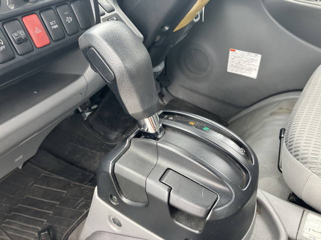 日野デュトロ平ボディ小型（2t・3t）[写真30]