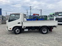 日野デュトロ平ボディ小型（2t・3t）[写真06]