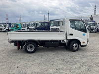 日野デュトロ平ボディ小型（2t・3t）[写真09]