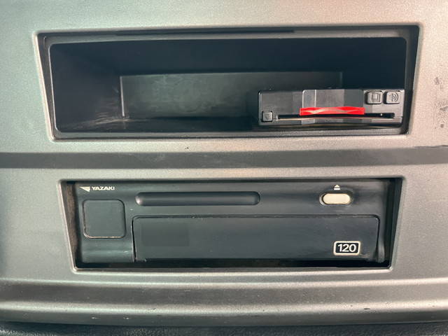 日野プロフィアダンプ大型（10t）[写真30]