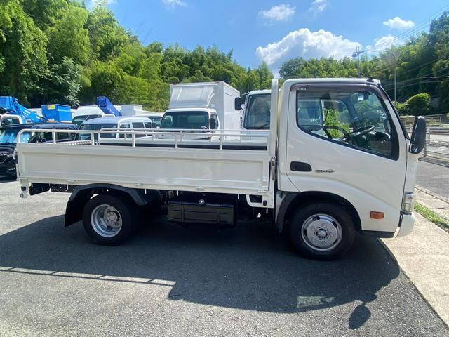 日野デュトロ平ボディ小型（2t・3t）[写真06]