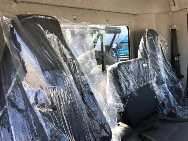 三菱ふそうファイターコンテナ専用車中型（4t）[写真14]