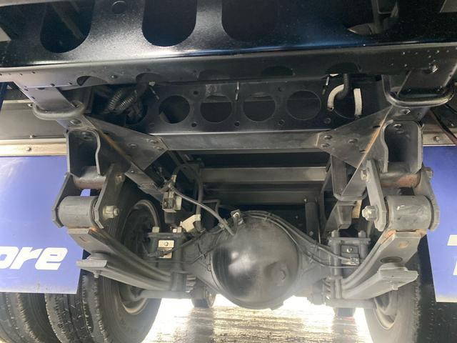 いすゞエルフ冷凍車（冷蔵車）小型（2t・3t）[写真13]