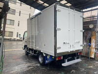 いすゞエルフ冷凍車（冷蔵車）小型（2t・3t）[写真02]