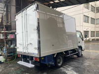 いすゞエルフ冷凍車（冷蔵車）小型（2t・3t）[写真05]