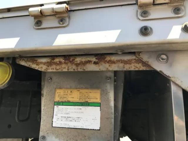 日野プロフィアアルミウイング大型（10t）[写真27]