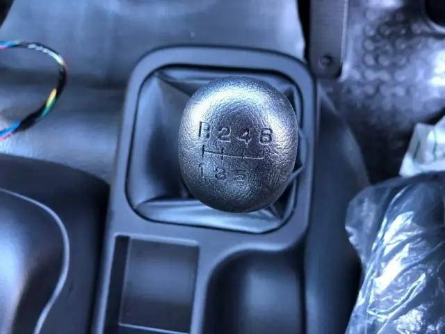 三菱ふそうファイターミキサー車（コンクリートミキサー）中型（4t）[写真10]