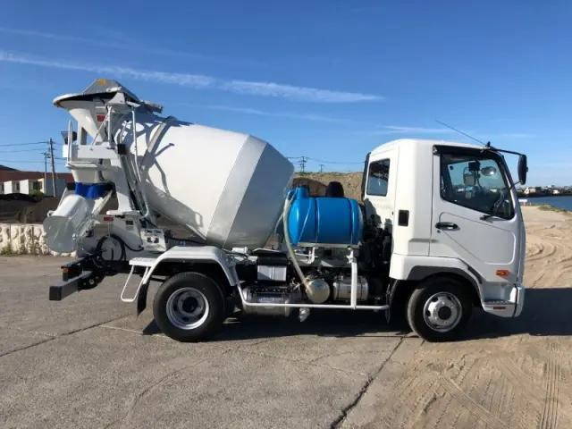 三菱ふそうファイターミキサー車（コンクリートミキサー）中型（4t）[写真06]