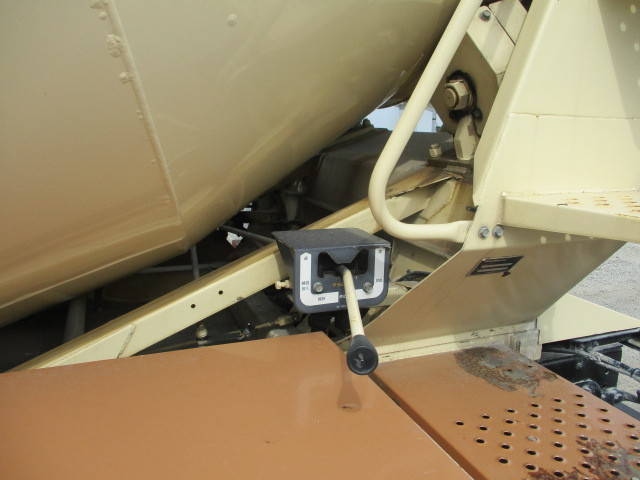 日野レンジャーミキサー車（コンクリートミキサー）増トン（6t・8t）[写真13]