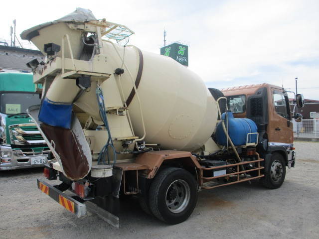 日野レンジャーミキサー車（コンクリートミキサー）増トン（6t・8t）[写真02]