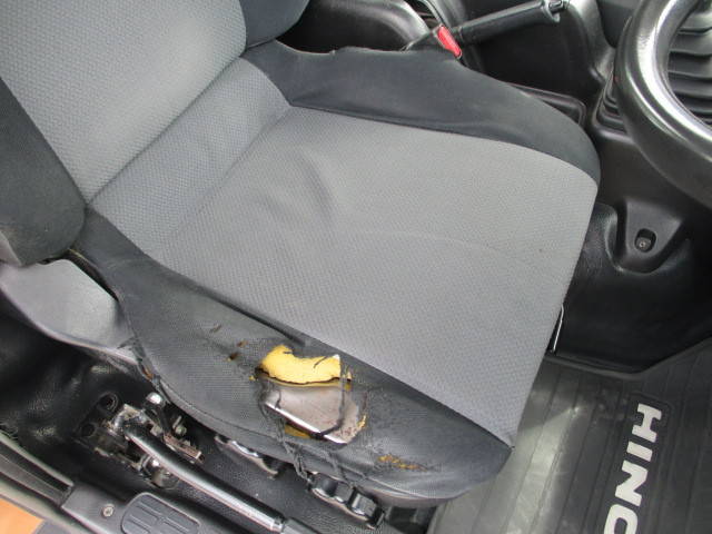 日野レンジャーミキサー車（コンクリートミキサー）増トン（6t・8t）[写真24]