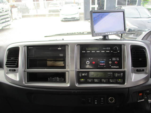 日野レンジャーミキサー車（コンクリートミキサー）増トン（6t・8t）[写真29]