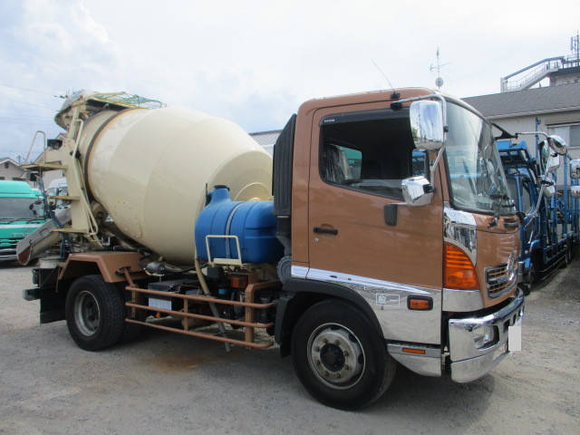 日野レンジャーミキサー車（コンクリートミキサー）増トン（6t・8t）[写真03]