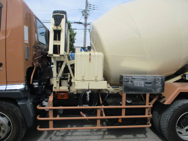 日野レンジャーミキサー車（コンクリートミキサー）増トン（6t・8t）[写真09]