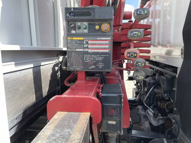 三菱ふそうキャンタークレーン4段小型（2t・3t）[写真16]