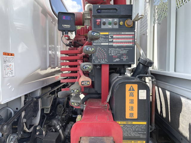 三菱ふそうキャンタークレーン4段小型（2t・3t）[写真17]