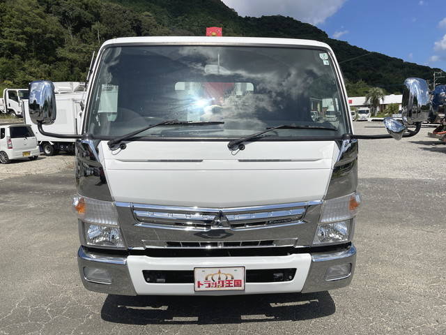 三菱ふそうキャンタークレーン4段小型（2t・3t）[写真07]