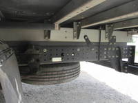 三菱ふそうキャンターアルミバン小型（2t・3t）[写真11]