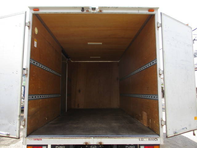 三菱ふそうキャンターアルミバン小型（2t・3t）[写真15]