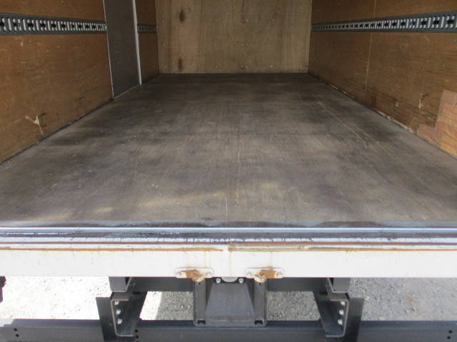 三菱ふそうキャンターアルミバン小型（2t・3t）[写真21]