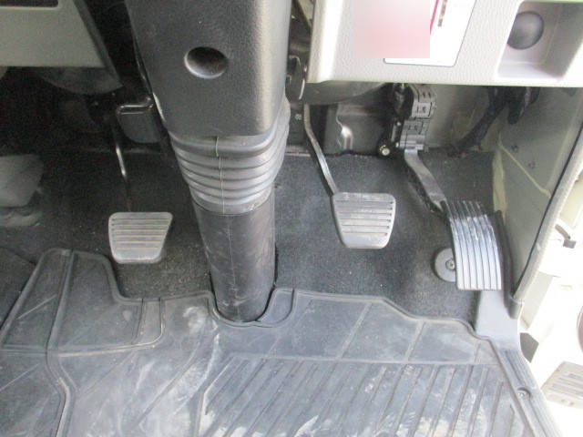 三菱ふそうキャンターアルミバン小型（2t・3t）[写真24]