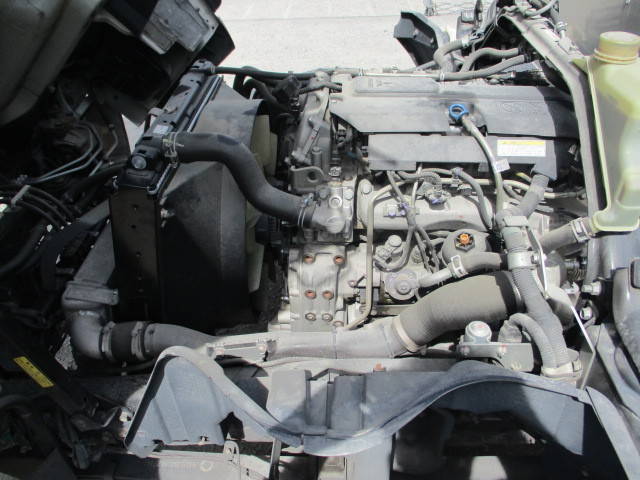 三菱ふそうキャンターアルミバン小型（2t・3t）[写真34]