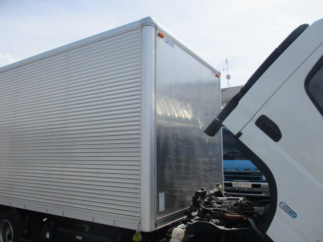 三菱ふそうキャンターアルミバン小型（2t・3t）[写真37]