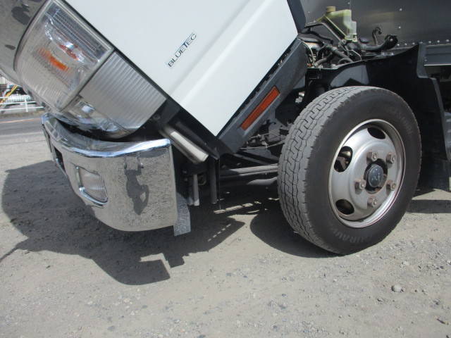 三菱ふそうキャンターアルミバン小型（2t・3t）[写真39]