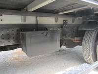 三菱ふそうキャンターアルミバン小型（2t・3t）[写真10]