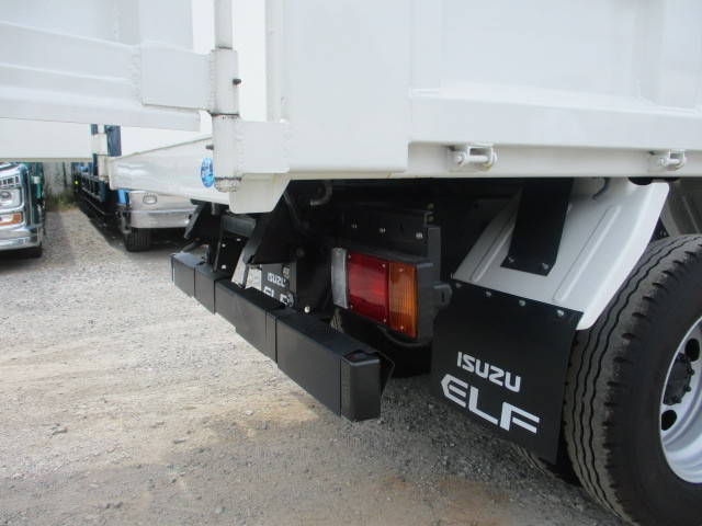 いすゞエルフ深ダンプ（土砂禁ダンプ）小型（2t・3t）[写真14]