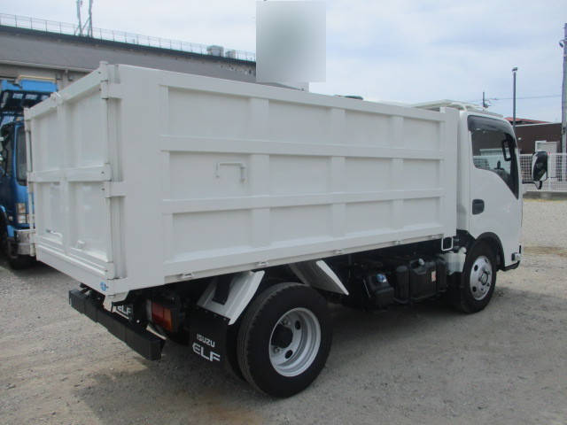 いすゞエルフ深ダンプ（土砂禁ダンプ）小型（2t・3t）[写真04]