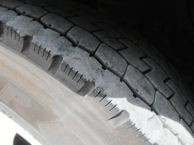 日野デュトロアルミバン小型（2t・3t）[写真10]