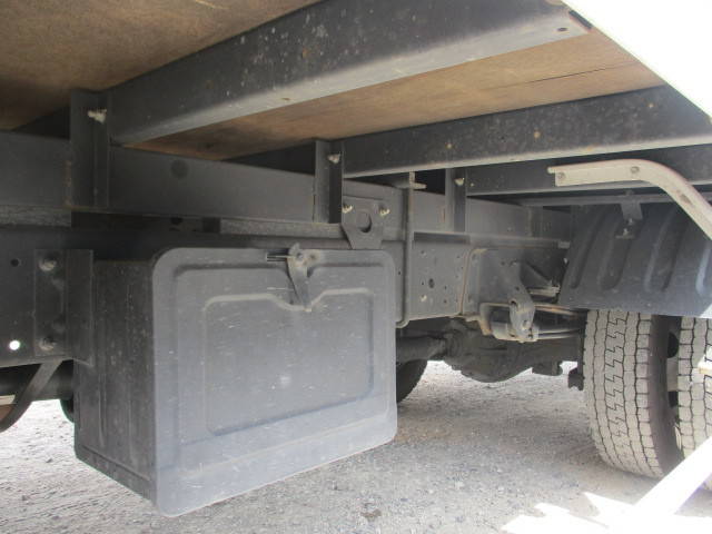 日野デュトロアルミバン小型（2t・3t）[写真13]