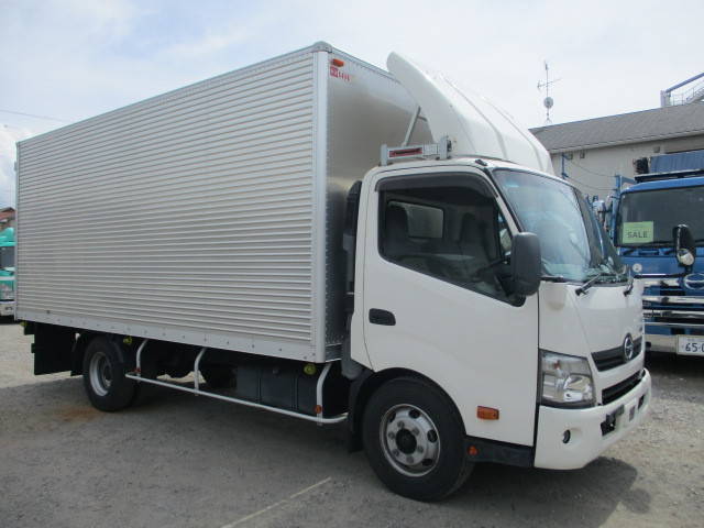 日野デュトロアルミバン小型（2t・3t）[写真03]