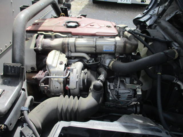 日野デュトロアルミバン小型（2t・3t）[写真37]