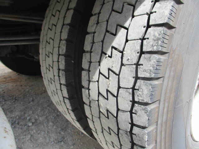 日野デュトロアルミバン小型（2t・3t）[写真09]