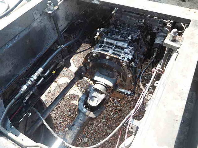 いすゞギガダンプ大型（10t）[写真15]