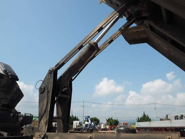 いすゞギガダンプ大型（10t）[写真21]