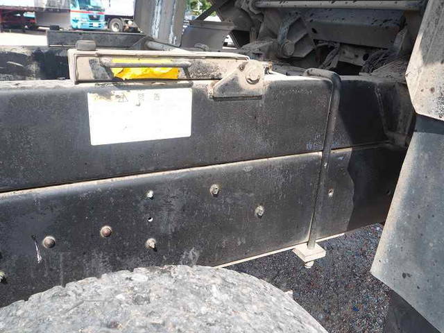 いすゞギガダンプ大型（10t）[写真22]