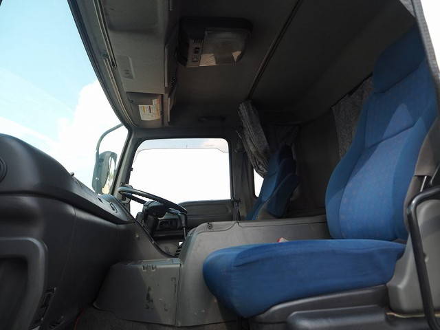 いすゞギガダンプ大型（10t）[写真32]