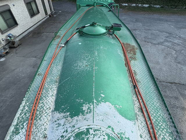 日野プロフィアバルク車（粉粒体運搬車）大型（10t）[写真12]