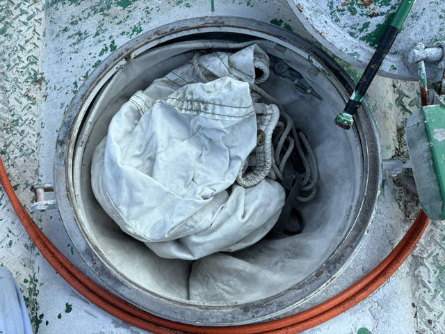 日野プロフィアバルク車（粉粒体運搬車）大型（10t）[写真13]