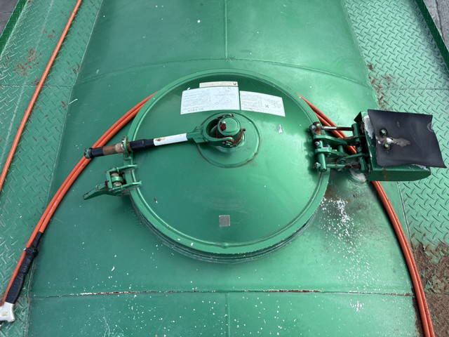 日野プロフィアバルク車（粉粒体運搬車）大型（10t）[写真15]