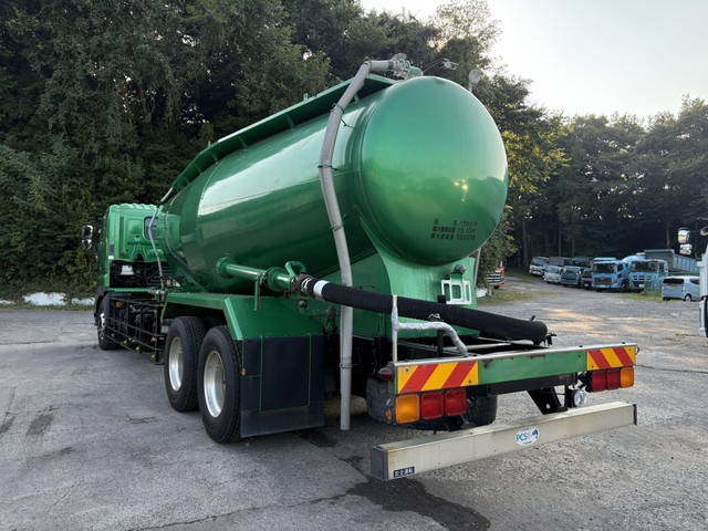 日野プロフィアバルク車（粉粒体運搬車）大型（10t）[写真02]