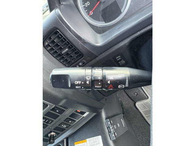 日野プロフィアバルク車（粉粒体運搬車）大型（10t）[写真36]