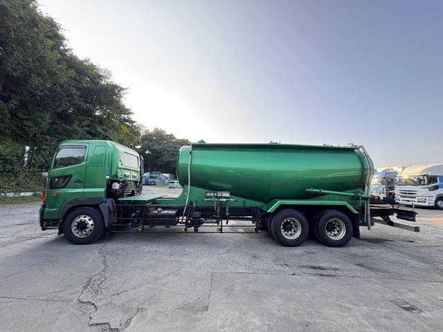 日野プロフィアバルク車（粉粒体運搬車）大型（10t）[写真04]