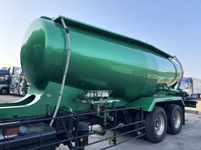 日野プロフィアバルク車（粉粒体運搬車）大型（10t）[写真07]