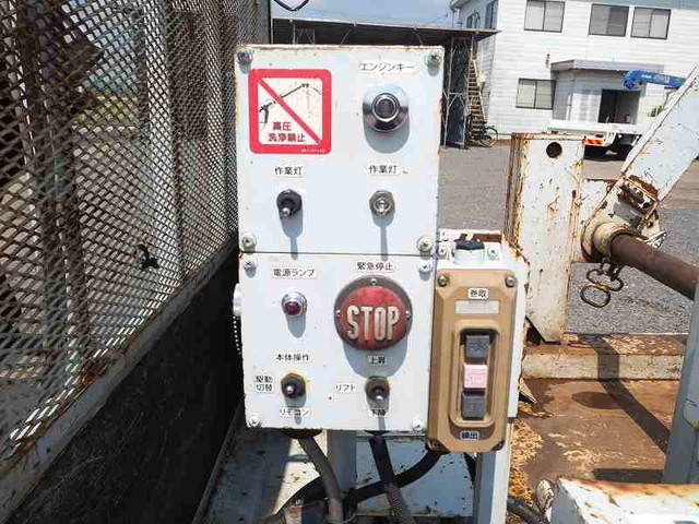 いすゞエルフ平ボディ小型（2t・3t）[写真23]